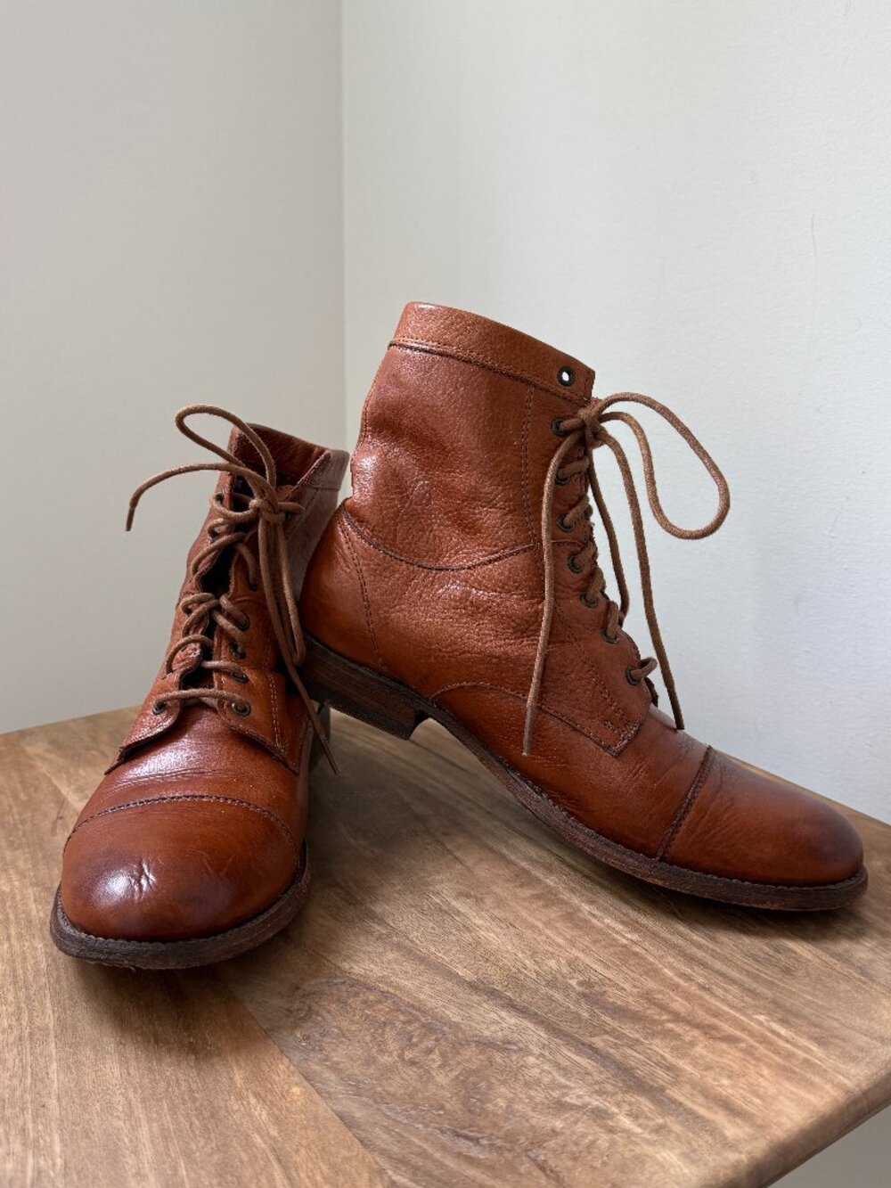 FRYE Brown Leather Lace Up Combat Boots Cap Toe Ankle Booties Size 8